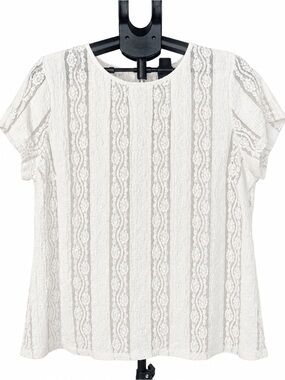 Cabi XL White Lace Blouse Short Sleeve Textured Keyhole Back Top